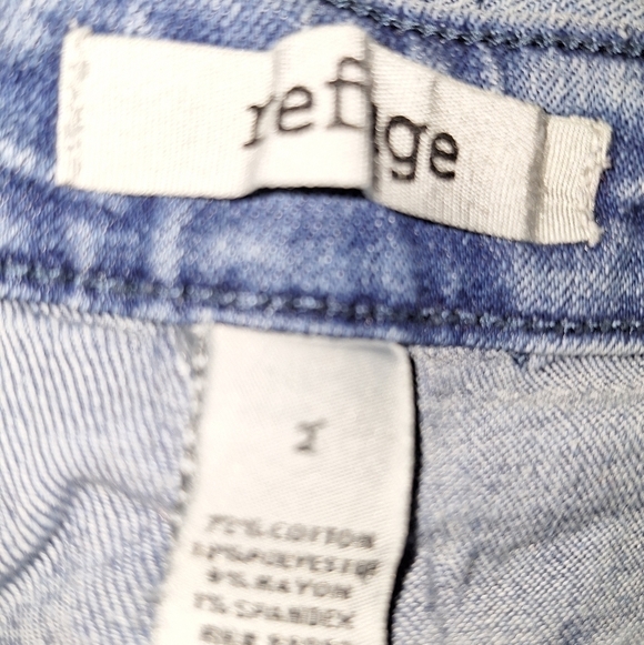 Refuge distressed jean shorts size 2 - Picture 5 of 5